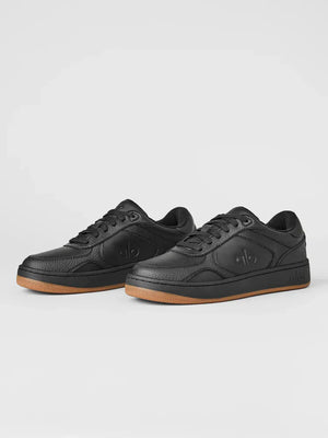 ALO Recovery Mode Sneaker – Black / White – view 21