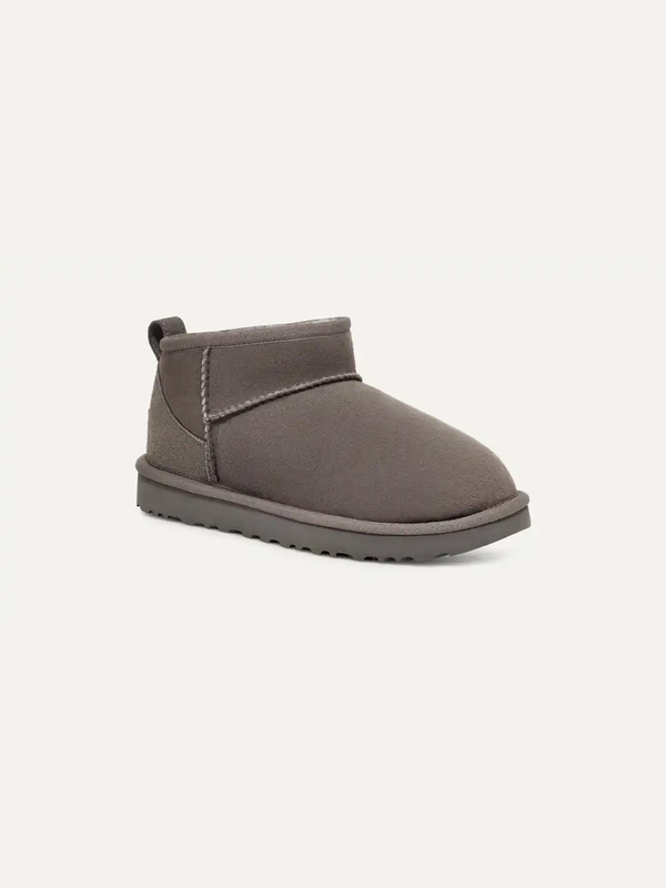 Women's UGG Classic Ultra Mini – Black – view 22
