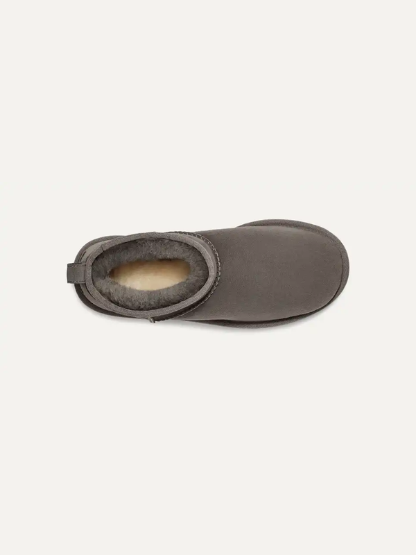 Women's UGG Classic Ultra Mini – Black – view 26