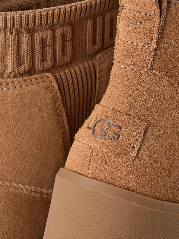 Women's UGG Moxy Chelsea Boots – Chestnut – view 5