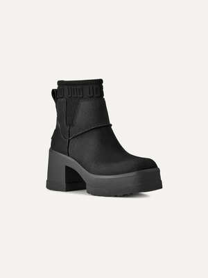 Women's UGG Moxy Chelsea Boots – Sand – view 25