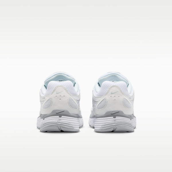 #metallicsummitwhite