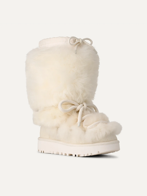 UGG Classic Tall Chalet – White – White – view 4